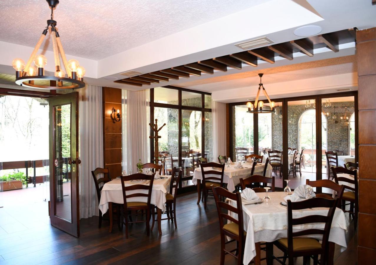 Hotel Restaurant Dreri Tirana Kültér fotó