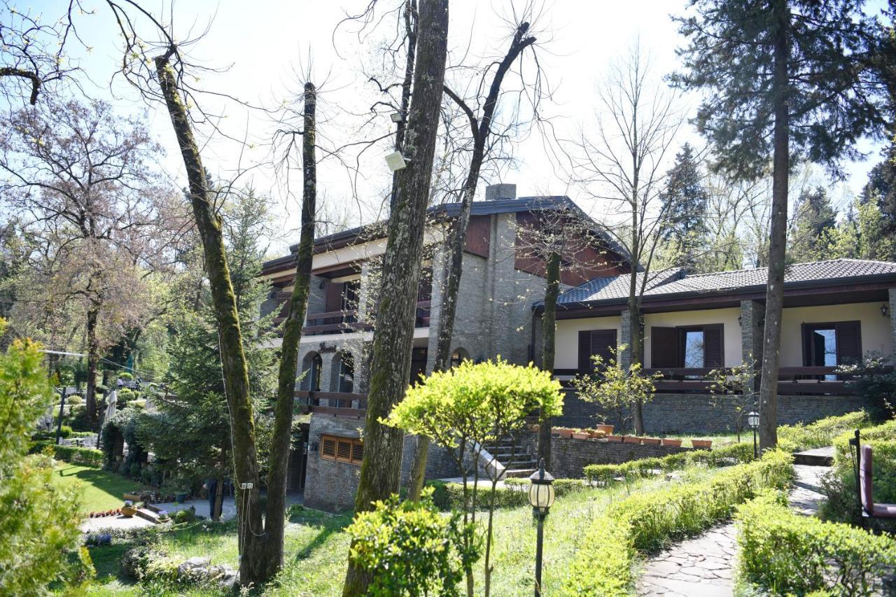 Hotel Restaurant Dreri Tirana Kültér fotó